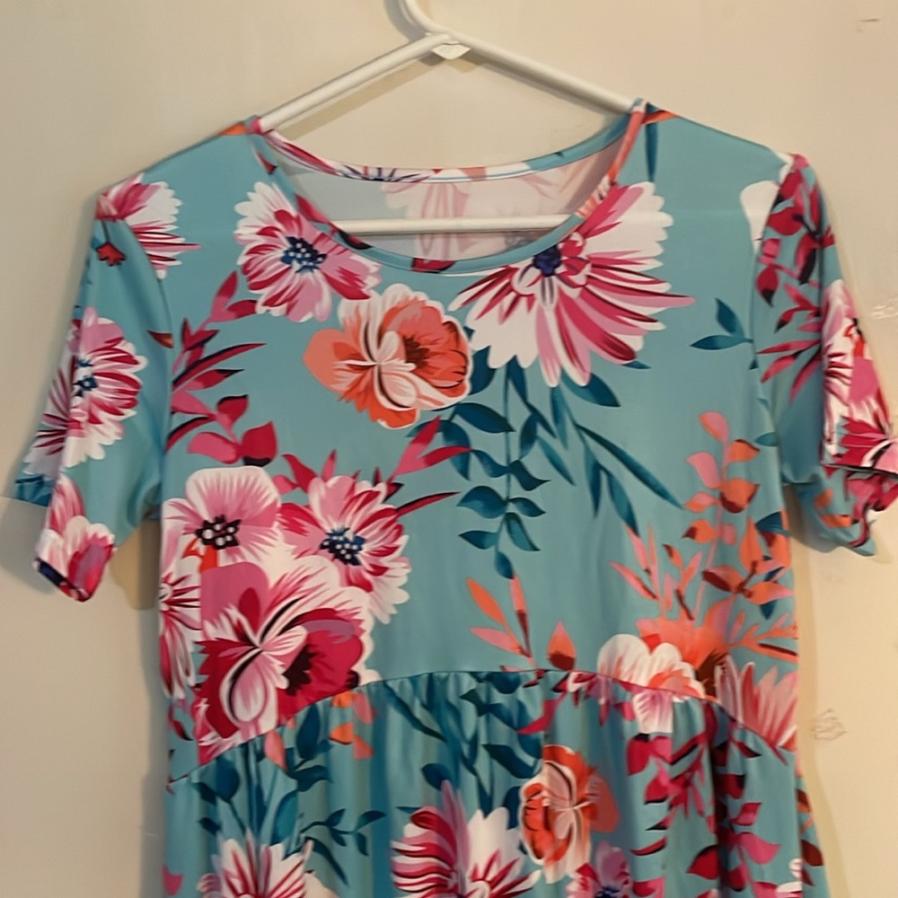 Feminine Colorful Floral Print Women's Dress - Picture 4 of 8